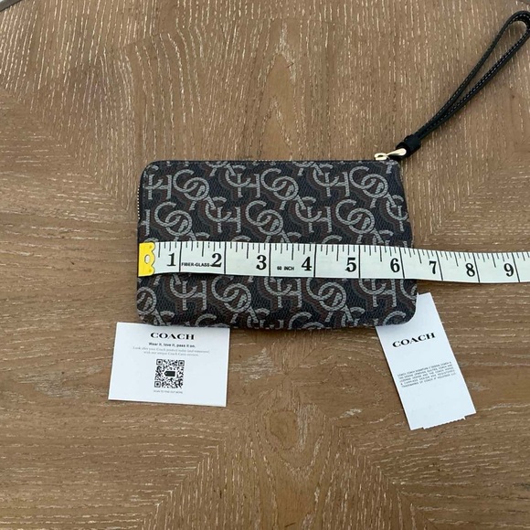 Coach Signature Logo Wristlet Zip Pouch - Picture 3 of 4